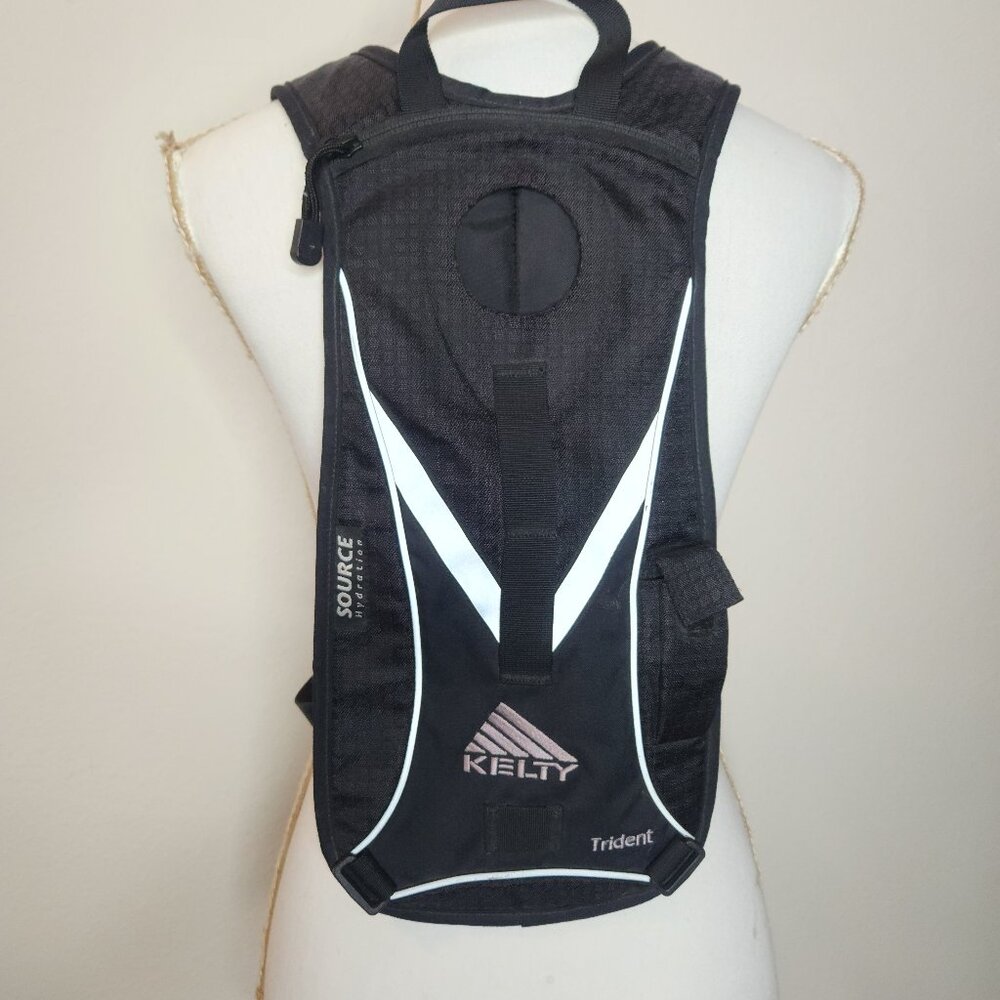 Kelty Trident Hydration Backpack Hiking Camping 2L Outdoors